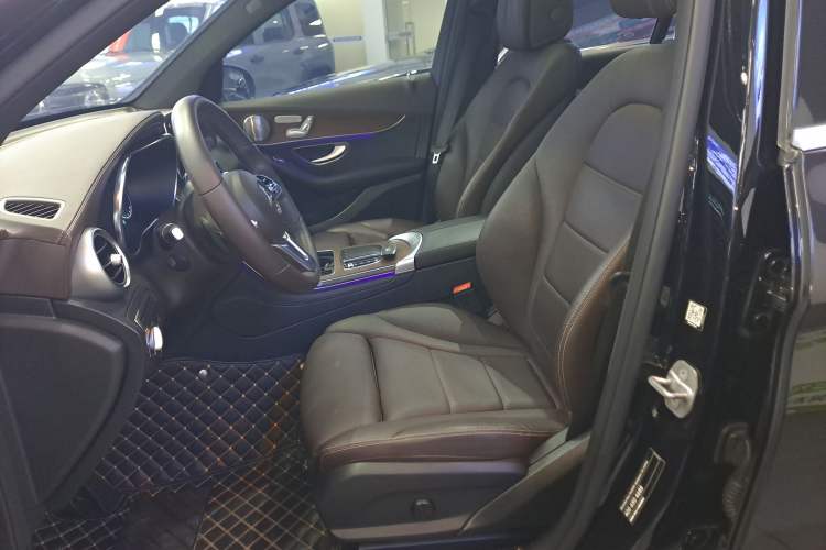 Used Mercedes-Benz GLC 2021 GLC 300 L 4MATIC Dynamic Model