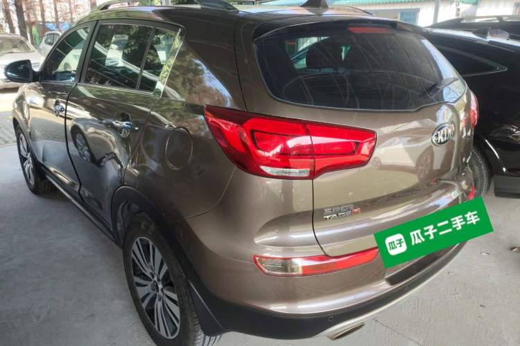 Used Kia Sportage R 2015 2.0L Automatic Two-Wheel Drive DLX Model