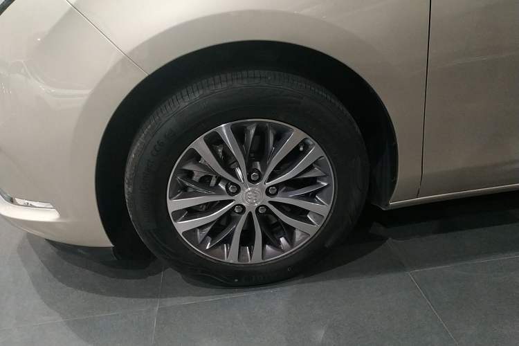 Used Buick GL8 2022 ES Landtrek 653T Comfort Edition
