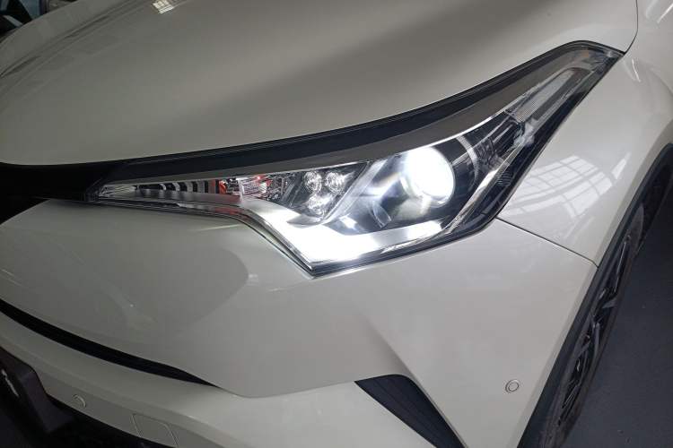 Used Toyota C-HR 2020 2.0L Leading Edition

