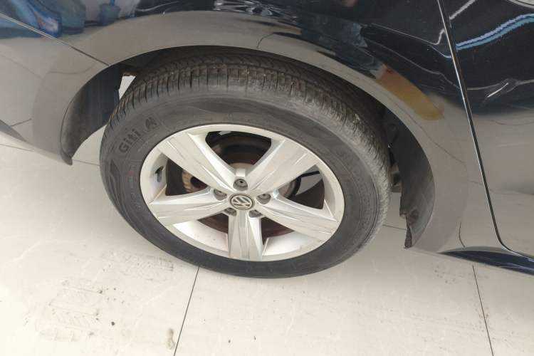 Used Volkswagen Lavida 2017 1.6L Automatic Fashion Edition