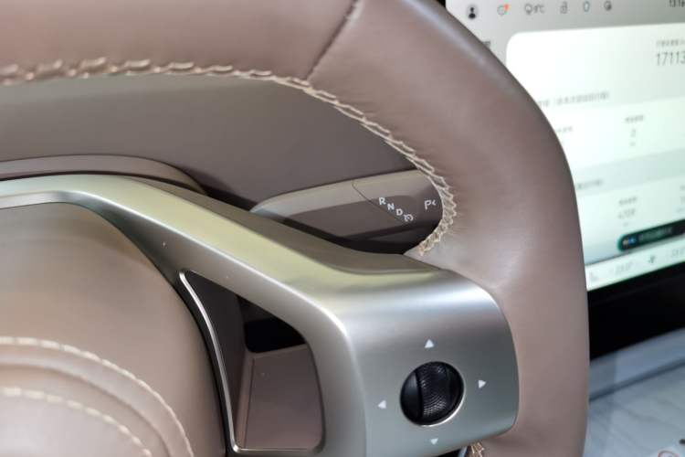 Used  07 2024 Ultra Range-Extended Four-Wheel Drive