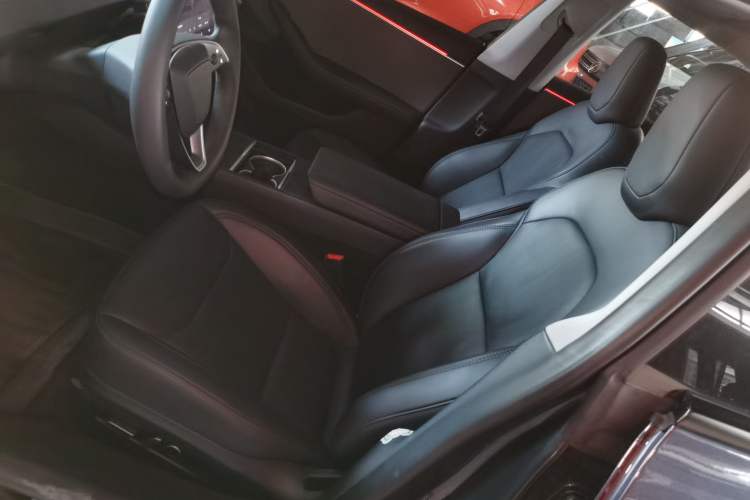 Used Tesla Model 3 2023 Rear-Wheel-Drive Version
