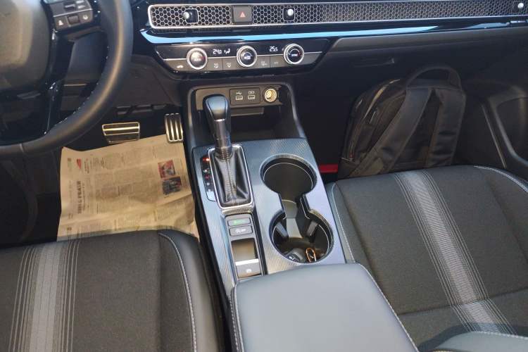 Used Honda Civic 2022 240TURBO CVT Dynamic Edition
