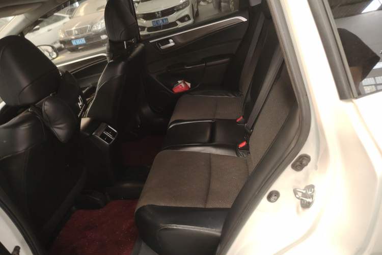 Used Honda Jade 2017 1.8L automatic Comfort version 5 seats
