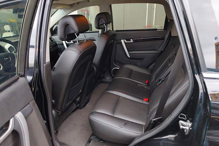 Used Chevrolet Captiva 2014 2.4L Two-Wheel Drive Urban Version 7 Seats