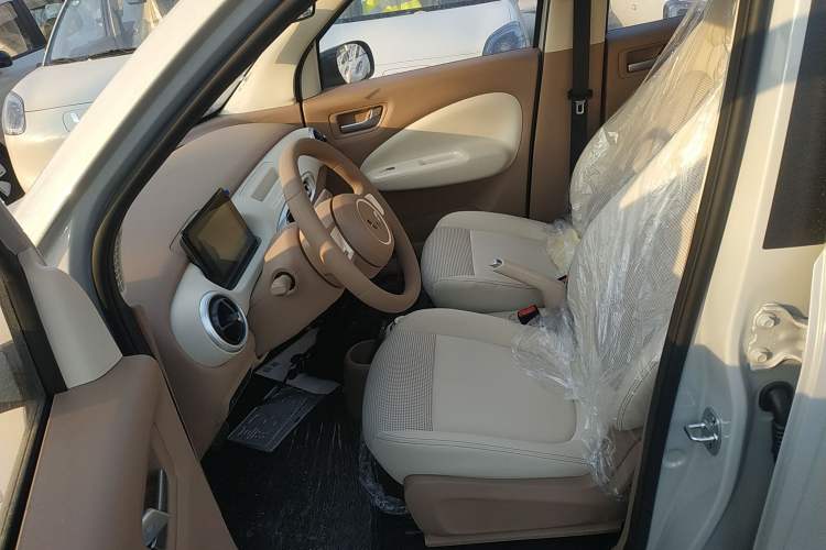 Used Wuling Hongguang MINIEV 2025 Four-Door Version Advanced Edition
