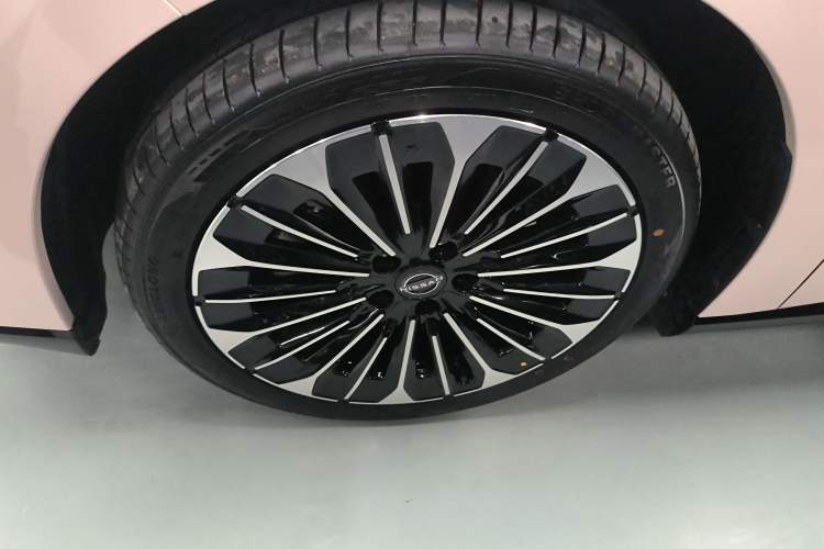 Used Nissan N7 2025 510 Pro
