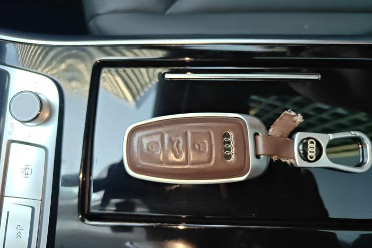 Used Audi Q7 2023 45 TFSI quattro S line Sport model