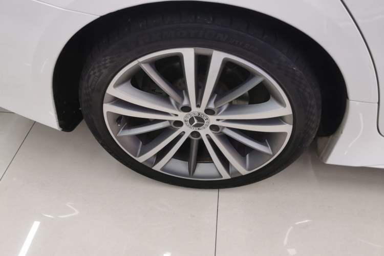 Used Mercedes-Benz CLS 2018 CLS 300 Luxury Model
