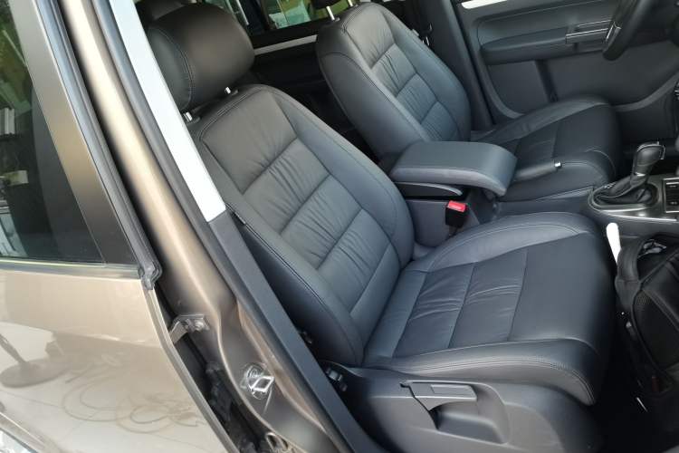 Used Volkswagen Touran 2015 1.4T DSG Comfort Edition 5 Seats