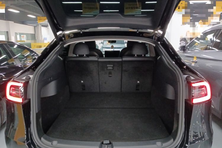 Used Tesla Model Y 2021 Long-Range All-Wheel-Drive Version
