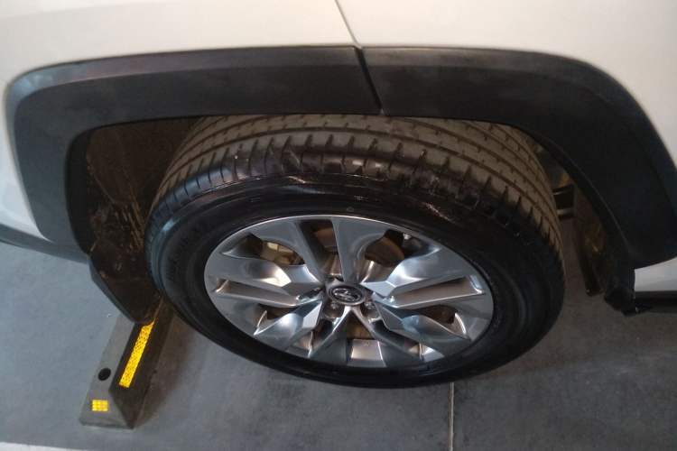 Used Toyota Wildlander 2020 2.0L CVT 4x4 Luxury Edition