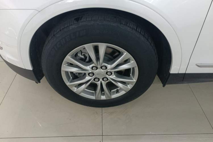 Used Cadillac XT5 2021 28T Luxury Version
