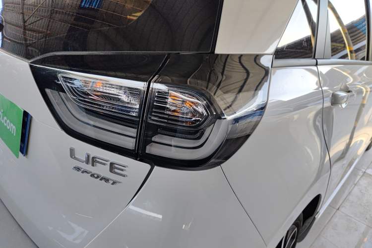 Used Honda LIFE 2021 1.5L CVT SPO-SS Dynamic Edition
