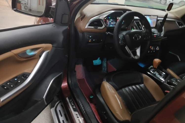 Used Soueast DX7 2015 1.5T Automatic Luxury Model
