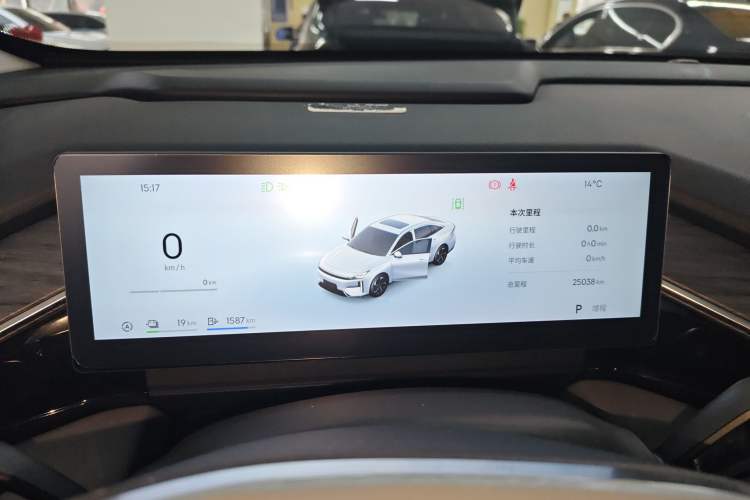 Used  L6 2025 EM-i 140km Explorer+ Edition
