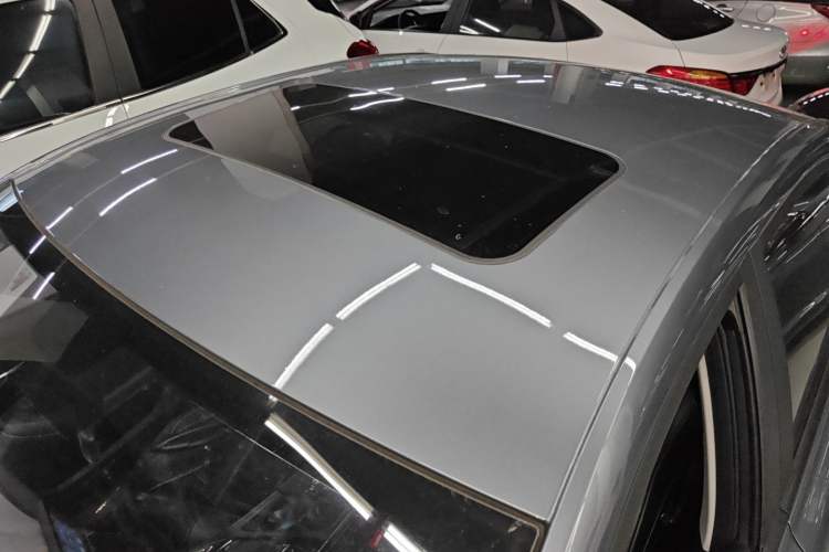 Used Roewe i5 2021 1.5L CVT Platinum Edition
