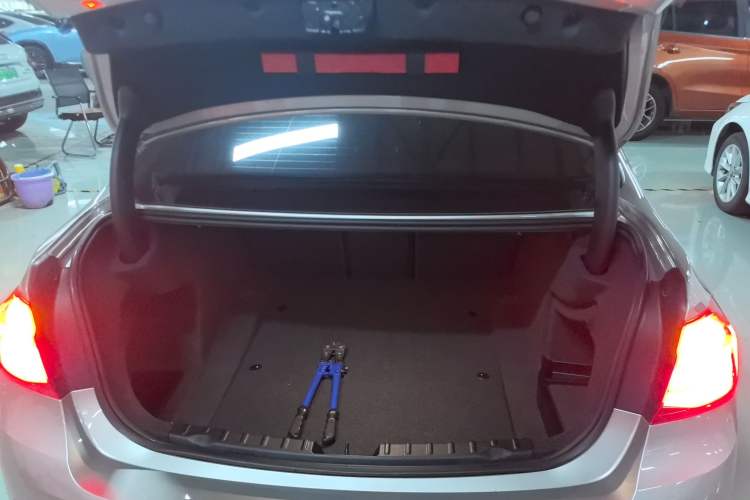 Used BMW 3 Series 2019 320Li Fashion Model
