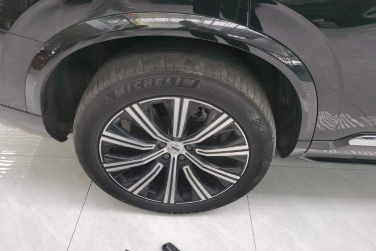 Used Volvo XC90 2023 B6 Zhiyi Luxury Edition 7-Seater
