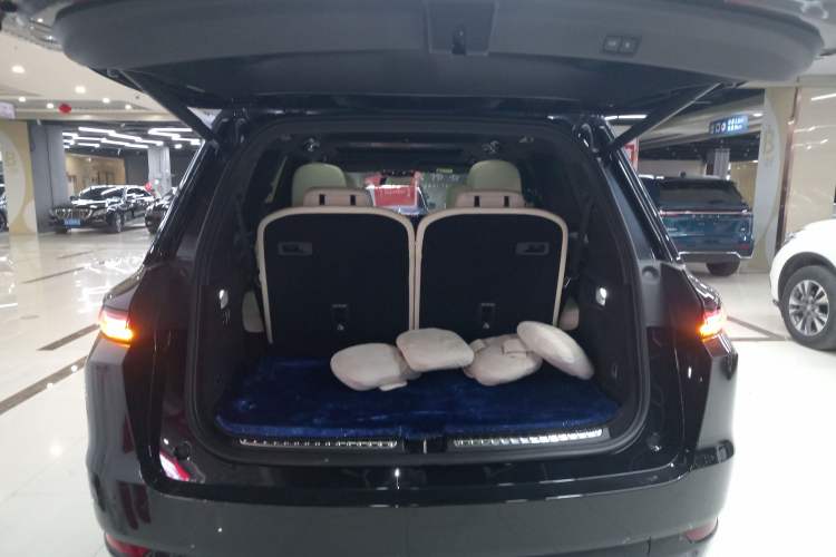 Used Li Auto L9 2022 Max model
