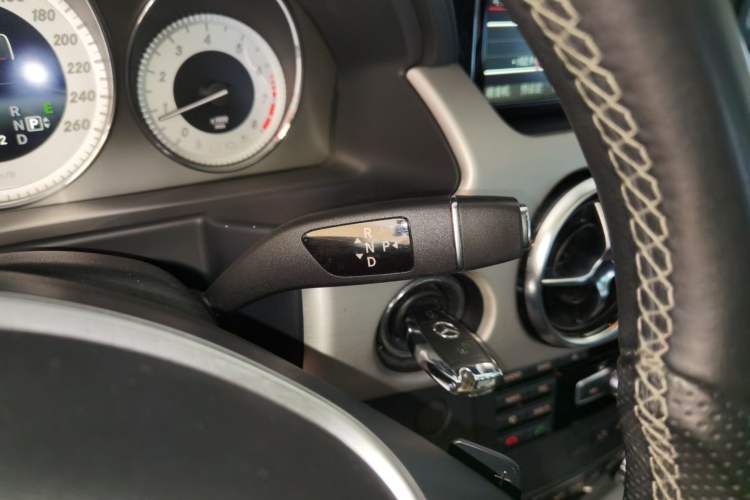 Used Mercedes-Benz GLK-Class 2014 GLK 260 4MATIC Dynamic Model
