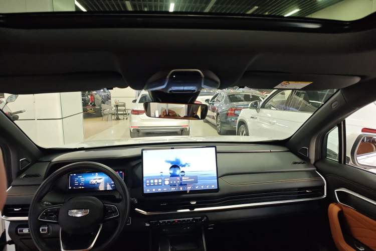 Used Geely Auto Haoyue L 2024 2.0T DCT Flagship Version
