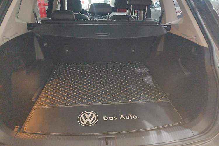 Used Volkswagen Tiguan L 2018 330TSI Automatic Two-Wheel Drive Luxury Edition