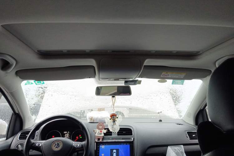 Used Volkswagen Polo 2016 1.6L Automatic Comfort Model