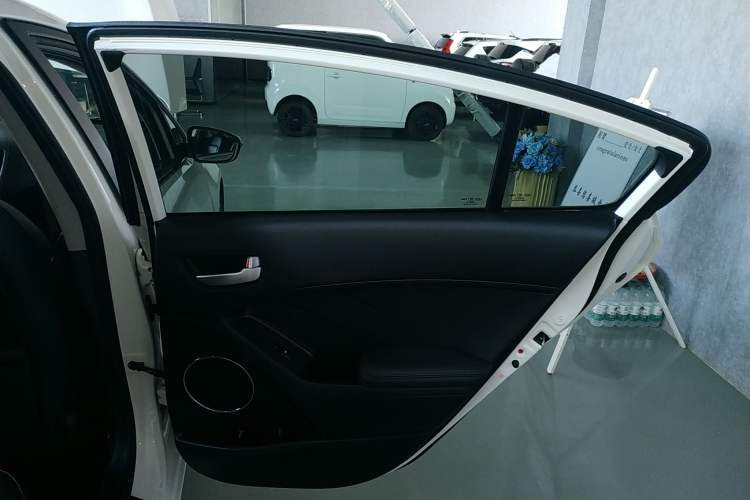 Used Kia K3 2017 1.6L Automatic 15th Anniversary Special Edition GLS
