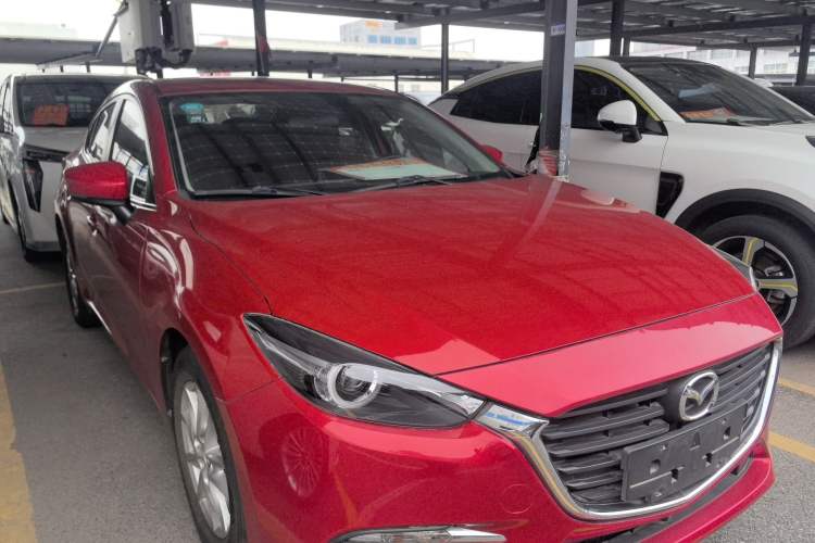 Used Mazda Mazda 3 Axela 2019 Cloud-Controlled Sedan 1.5L Automatic Luxury Model China VI Standard
