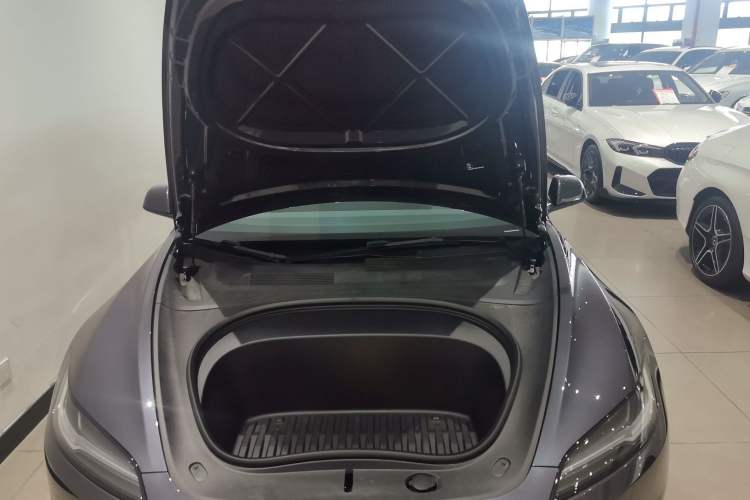 Used Tesla Model 3 2023 Rear-Wheel-Drive Version
