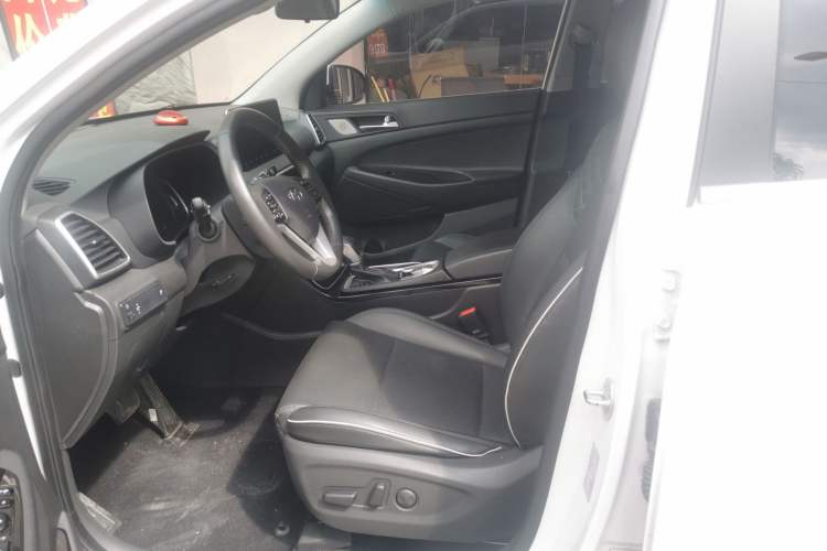 Used Hyundai Tucson 2020 280TGDi Two-Wheel-Drive GL Comfort Edition China VI Standard
