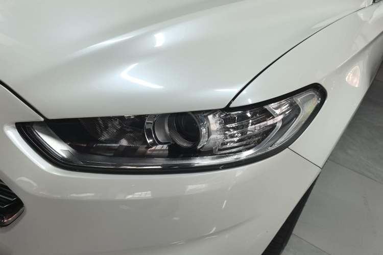 Used Ford Mondeo 2013 2.0L GTDi 200 Fashion Edition
