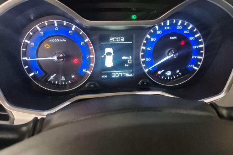 Used Geely Auto Vision X3 2019 Upgraded Model 1.5L Manual Elite Version
