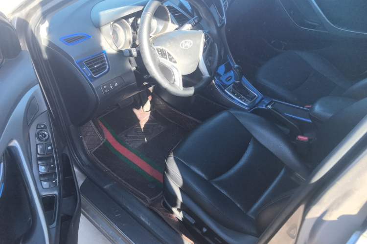 Used Hyundai Elantra 2015 1.6L Automatic Leading Model
