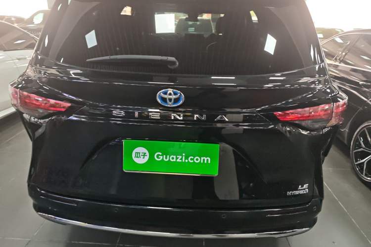 Used Toyota Sienna 2023 2.5L Hybrid Comfort Edition