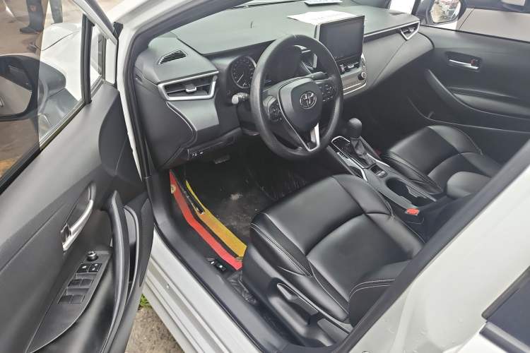 Used Toyota Levin 2021 185T CVT Luxury Edition
