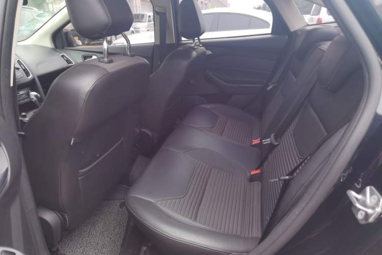 Used Ford Focus 2015 Sedan 1.6L Automatic Trend Model
