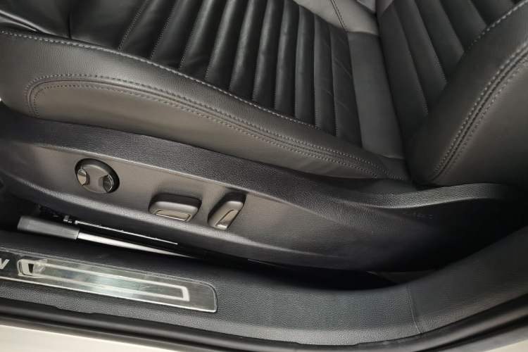 Used Volkswagen Magotan 2019 330TSI DSG Luxury Version China VI Standard
