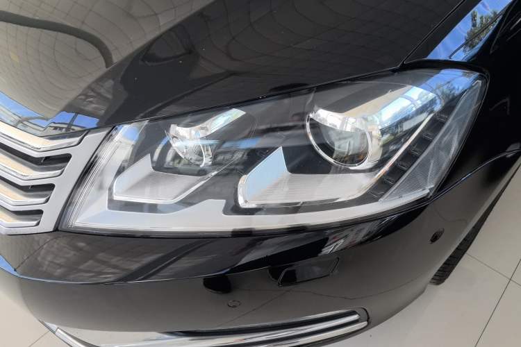 Used Volkswagen Magotan 2015 2.0 TSI Prestige Model
