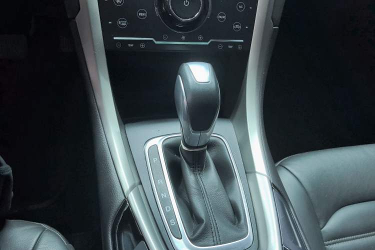 Used Ford Mondeo 2013 2.0L GTDi 200 Fashion Edition
