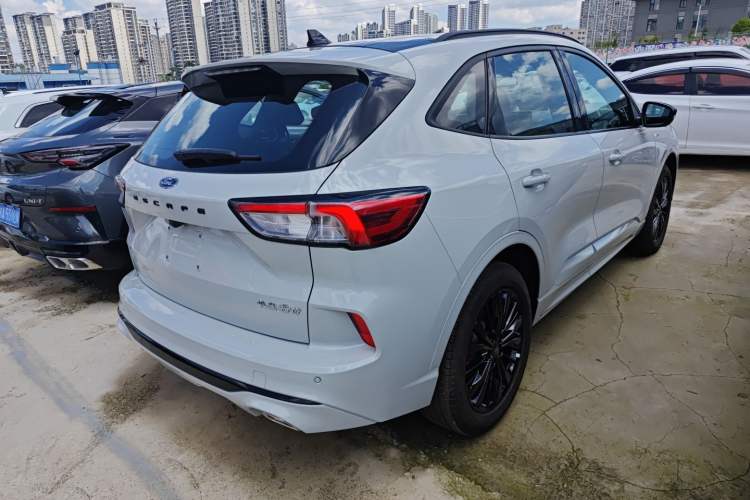 Used Ford Escape 2024 EcoBoost 245 Four-Wheel Drive ST-Line Pro Trim