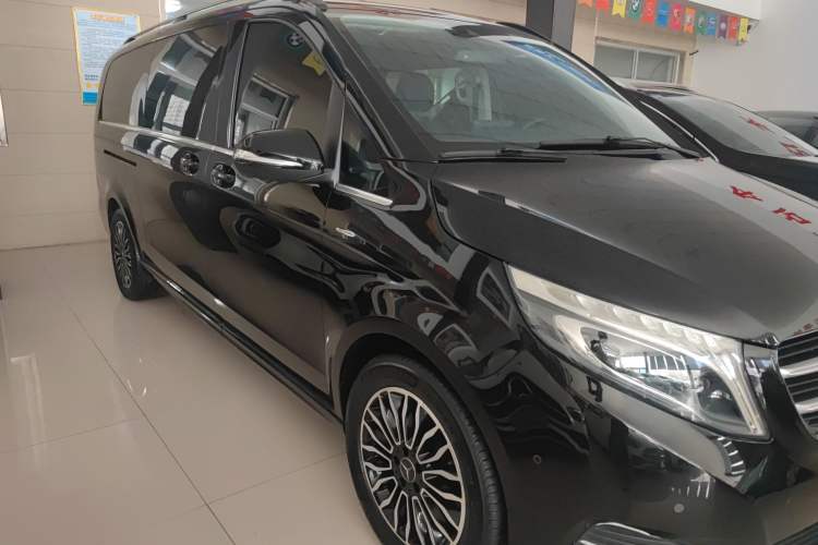 Used Mercedes-Benz V-Class 2017 V 260 L Prestige Extended Edition
