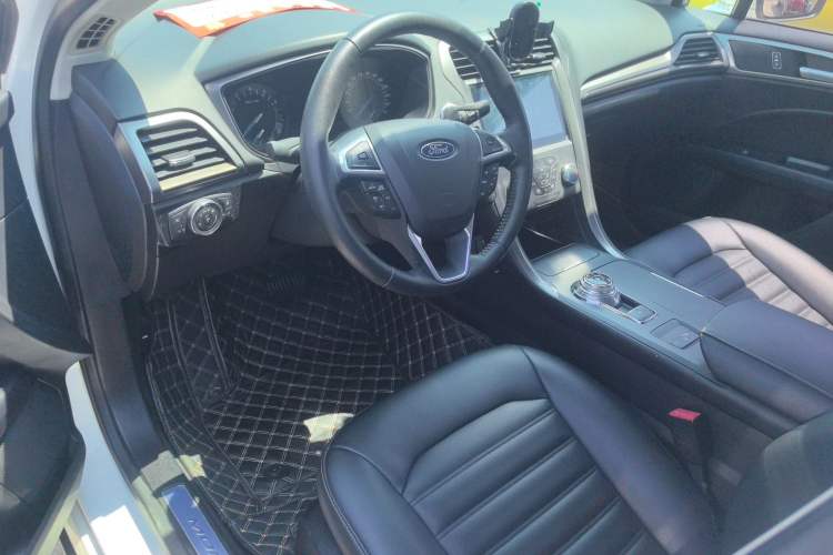 Used Ford Mondeo 2018 EcoBoost 180 Smart Control Fashion Model China V Standard
