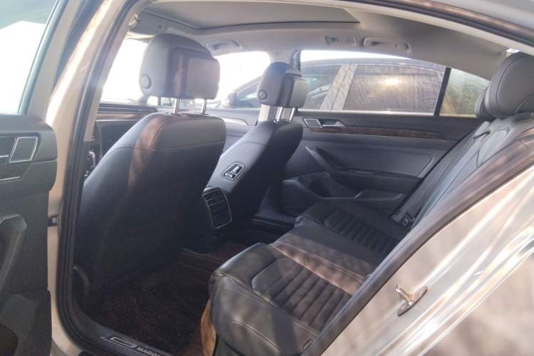 Used Volkswagen Magotan 2018 Facelift 330TSI DSG Luxury Model
