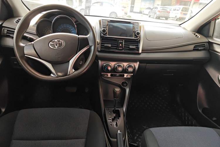 Used Toyota YARiS L 2015 1.5E Automatic Charm Edition
