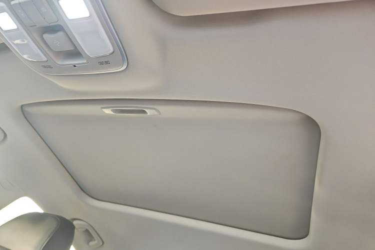 Used Geely Auto Emgrand GL 2018 1.8L DCT Elite Smart Connectivity Version
