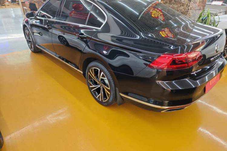 Used Volkswagen Magotan 2020 330TSI DSG Leading Model
