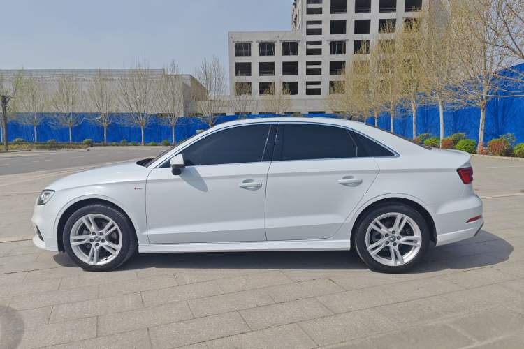 Used Audi A3 2020 Limousine 35 TFSI Fashion Edition China VI Emission Standard